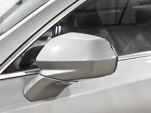 Used 2023 Cadillac XT4 Luxury w/ Cold Weather Package image 36