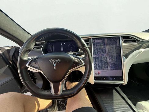 Used 2017 Tesla Model S 75 RWD image 15