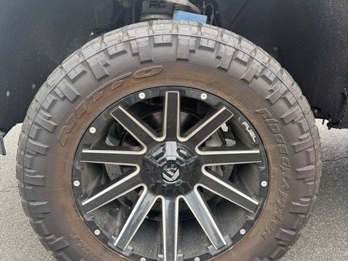 Used 2021 Chevrolet Silverado 1500 LT w/ Bed Protection Package AWD/4WD image 24