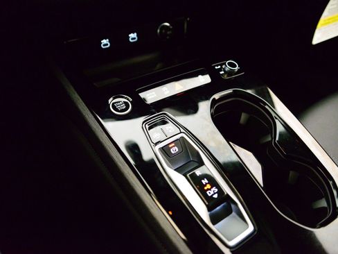 New 2025 Audi A5 2.0T Premium Plus w/ Premium Plus AWD/4WD image 27