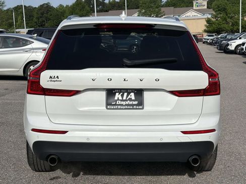 Used 2018 Volvo XC60 T5 Momentum AWD/4WD image 30