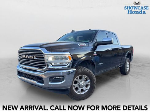 Used 2022 RAM 2500 Laramie AWD/4WD image 2