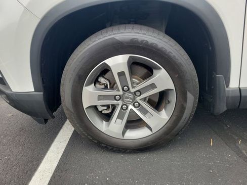 Used 2024 Honda Pilot EX-L image 17