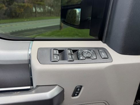 Used 2021 Ford F250 XLT w/ XLT Premium Package image 22
