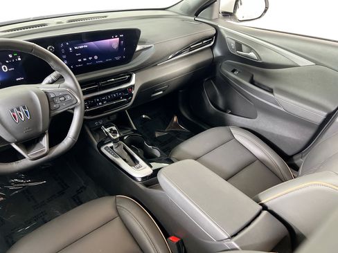 Used 2025 Buick Envista Avenir FWD image 22
