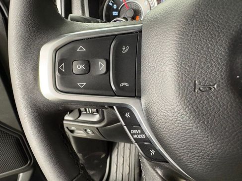 Used 2025 RAM 1500 Big Horn AWD/4WD image 23