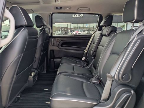 Used 2024 Honda Odyssey Elite image 14