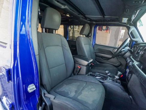 Used 2018 Jeep Wrangler Unlimited Sport S image 21