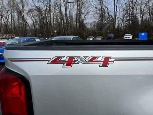 Used 2018 Chevrolet Colorado LT w/ LT Convenience Package image 35