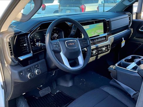 New 2026 GMC Sierra 2500 SLE w/ SLE Value Package; AWD/4WD image 6