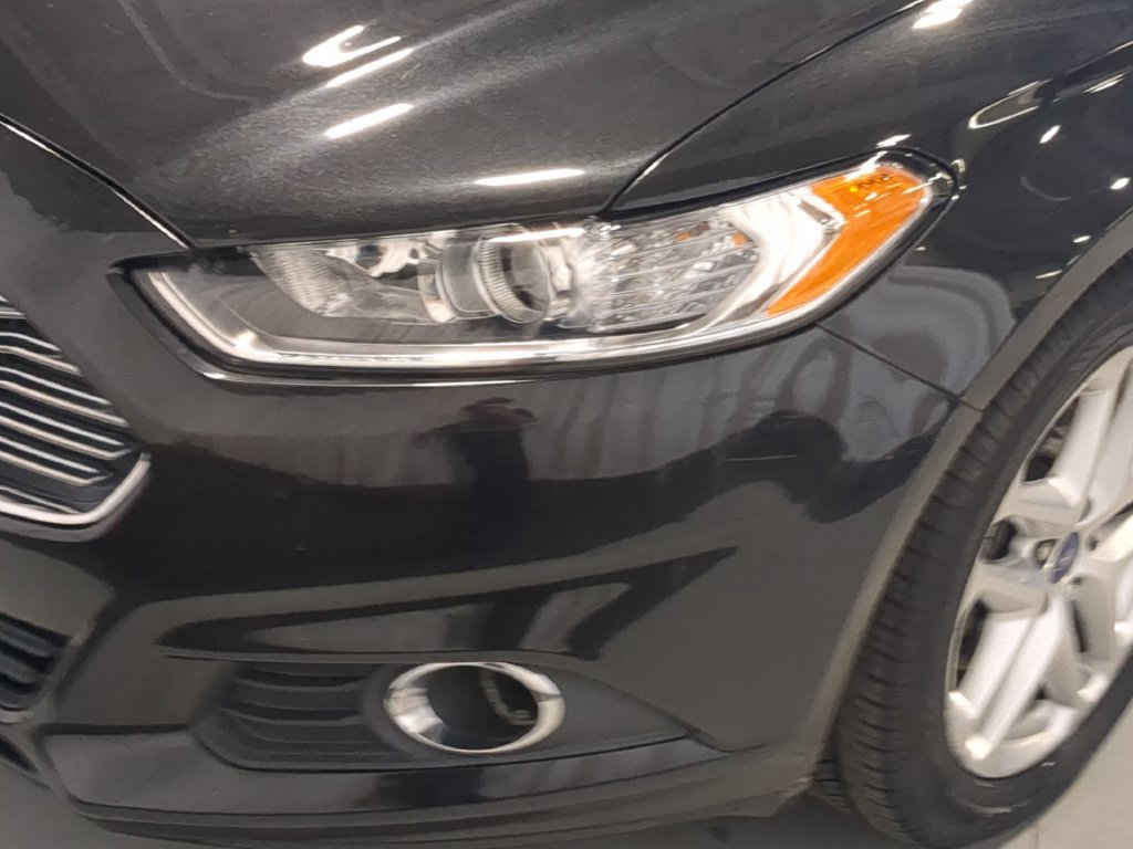 Used 2013 Ford Fusion SE FWD image 14