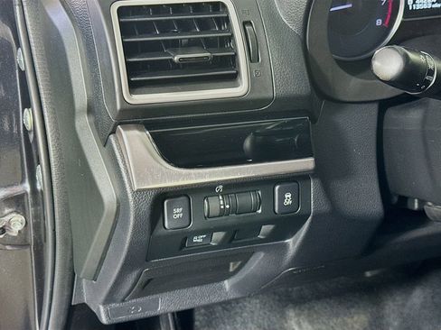 Used 2016 Subaru Crosstrek 2.0i Limited AWD/4WD image 10