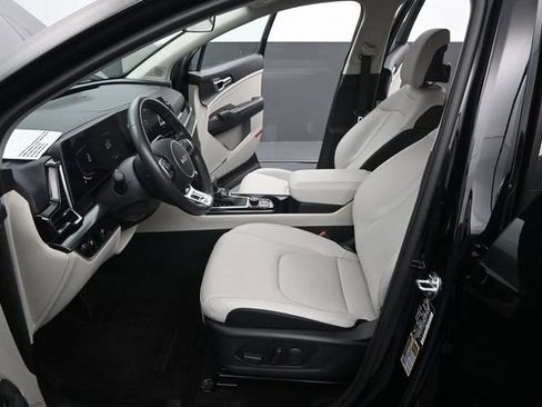 Used 2024 Kia Sportage EX FWD image 13