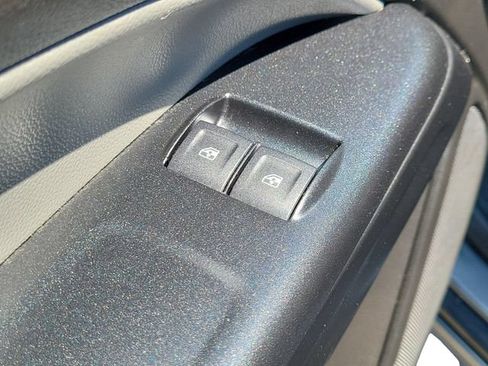 Used 2021 GMC Canyon Elevation Standard w/ Convenience Package RWD image 9