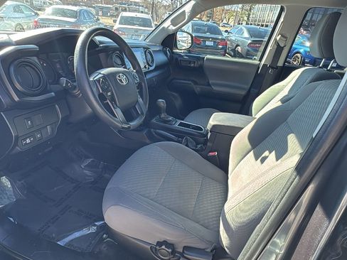 Used 2021 Toyota Tacoma SR image 9