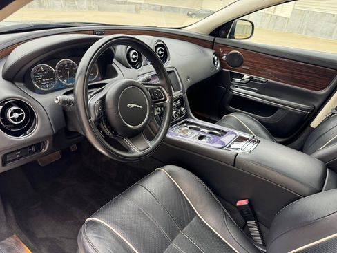 Used 2013 Jaguar XJ L Portfolio image 11