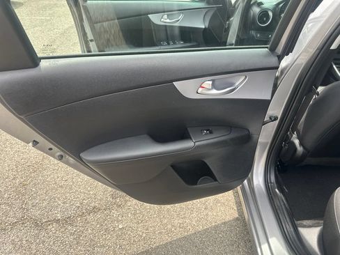 Used 2024 Kia Forte LXS FWD image 25