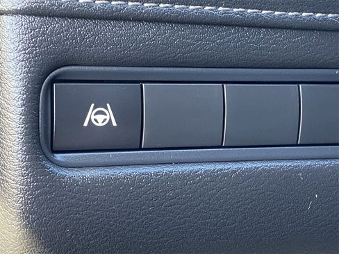 New 2026 Nissan Armada SV image 28