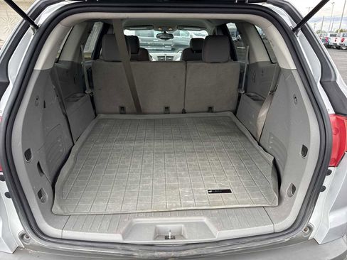 Certified 2012 Chevrolet Traverse LS FWD image 17