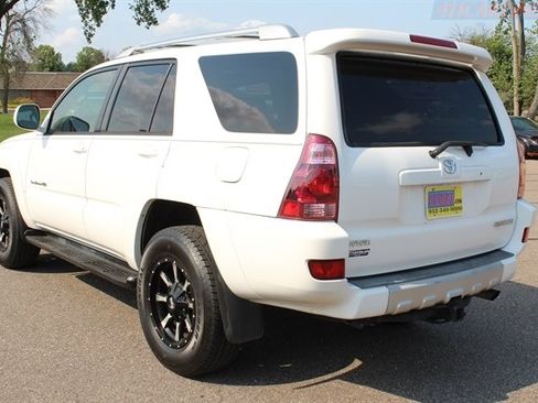 Used 2004 Toyota 4Runner SR5 AWD/4WD image 22