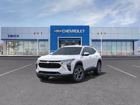 New 2025 Chevrolet Trax LT w/ Driver Confidence Package image 8