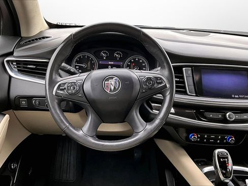 Used 2020 Buick Enclave Premium w/ Sun and Sites Package image 5