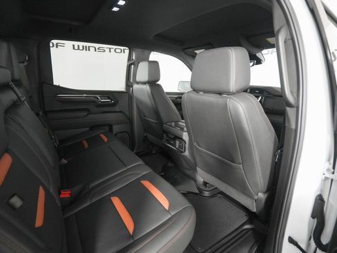 Used 2024 GMC Sierra 1500 AT4 w/ Technology Package image 19