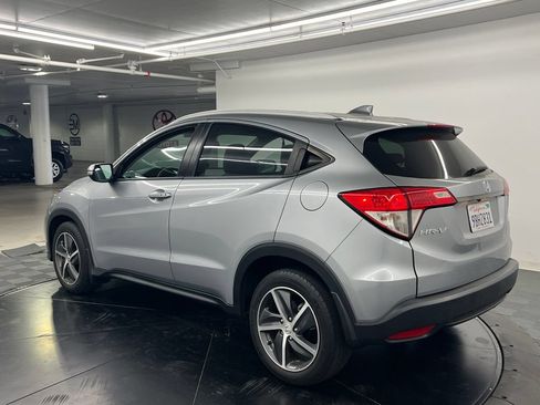 Used 2022 Honda HR-V EX image 4