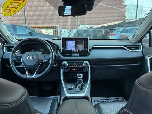 Used 2019 Toyota RAV4 Limited w/ Advanced Technology Package image 14