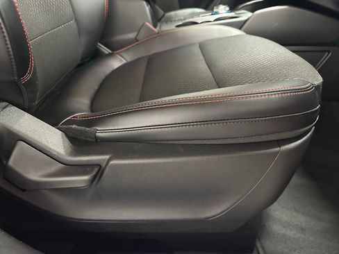 Used 2025 Ford Escape ST-Line image 53