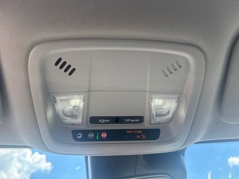 Used 2025 Chevrolet Malibu LT FWD image 25