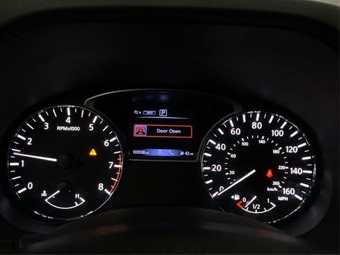 Used 2020 Nissan Pathfinder SL AWD/4WD image 20