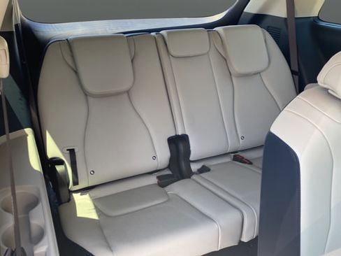 New 2026 Kia Carnival EX FWD image 27