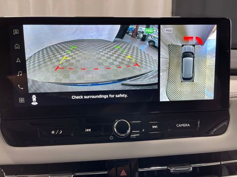 New 2025 Mitsubishi Outlander SE image 17