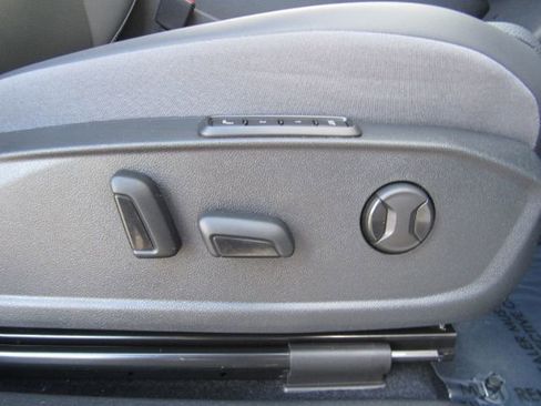 Used 2024 Volkswagen ID.4 S image 24