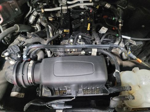 Used 2021 Ford Explorer XLT w/ Equipment Group 202A image 30