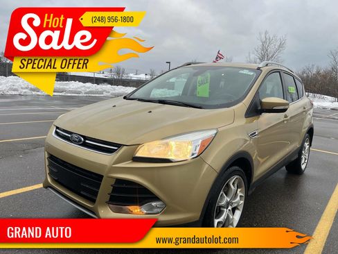 Used 2014 Ford Escape Titanium image 1