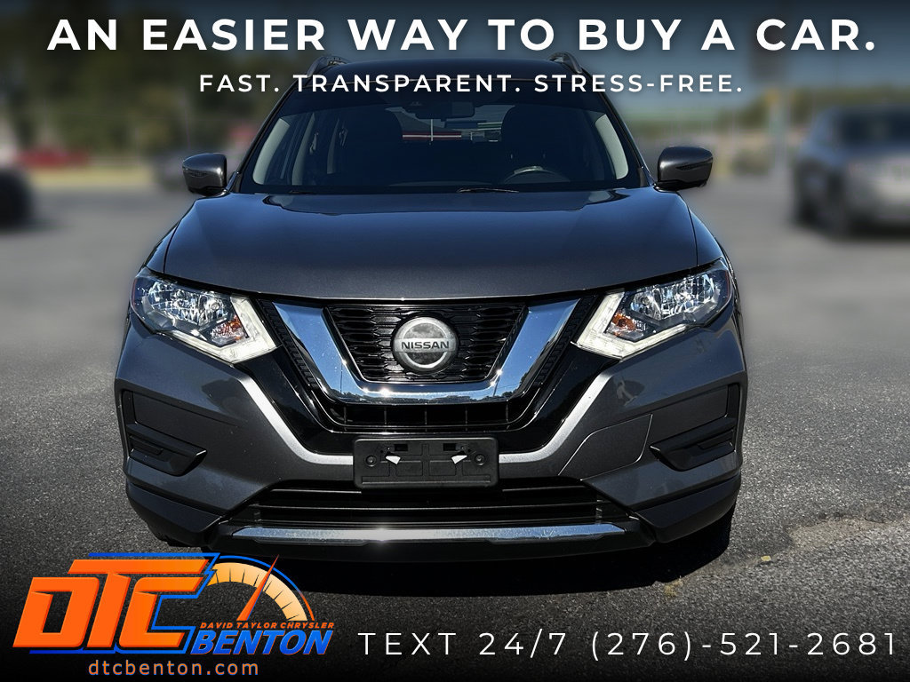 Used 2020 Nissan Rogue SV w/ Premium Package FWD image 2