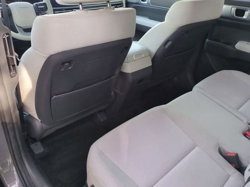 Used 2024 Hyundai Santa Fe SE image 19