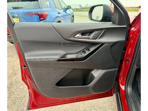 New 2026 Chevrolet Equinox LT w/ Safety and Technology Package FWD image 10