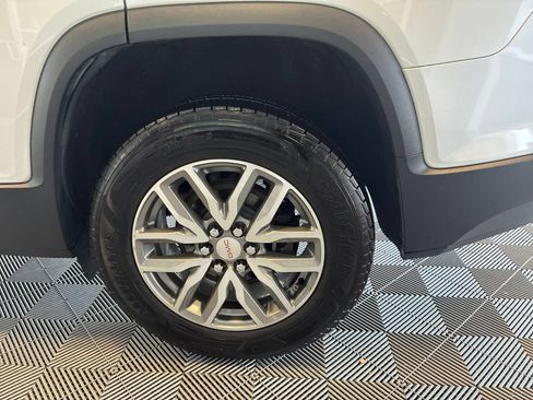 Used 2017 GMC Acadia SLE w/ Driver Alert Package I FWD image 7