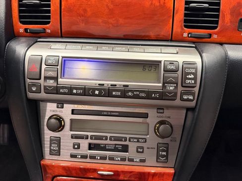 Used 2007 Lexus SC 430 Convertible w/ Preferred Accessory Pkg RWD image 24