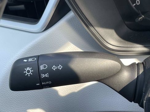 Used 2025 Toyota Corolla SE FWD image 30