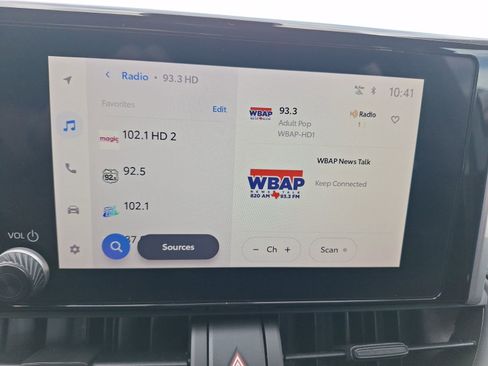 Used 2024 Toyota RAV4 XLE w/ Convenience Package image 24