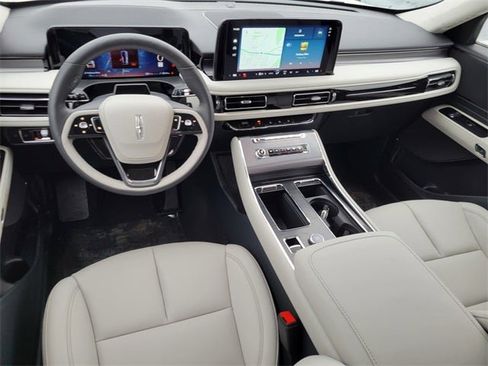 New 2026 Lincoln Aviator AWD image 36