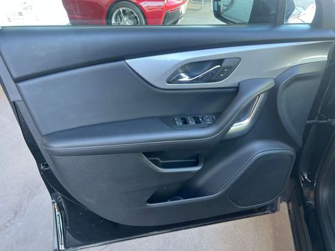 Used 2025 Chevrolet Blazer LT image 18