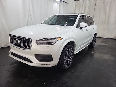 Used 2022 Volvo XC90 T6 Momentum w/ Climate Package