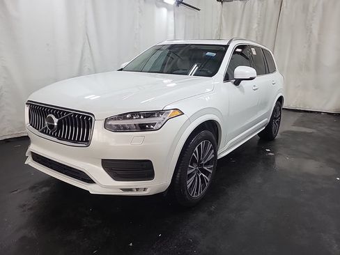 Used 2022 Volvo XC90 T6 Momentum w/ Climate Package AWD/4WD image 1