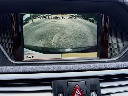 Used 2010 Mercedes-Benz E 350 Sedan image 32