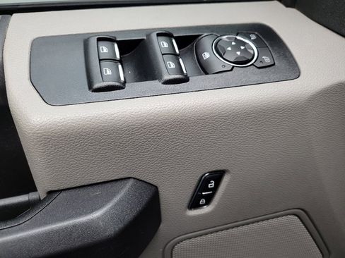 Used 2018 Ford F150 XL w/ Equipment Group 101A Mid AWD/4WD image 27